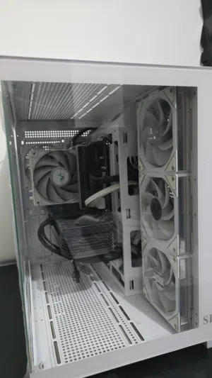 كيس 3070ti الكيس ابيض