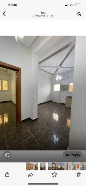 مبنى تجاري في موقع ممتاز في طرابلس
