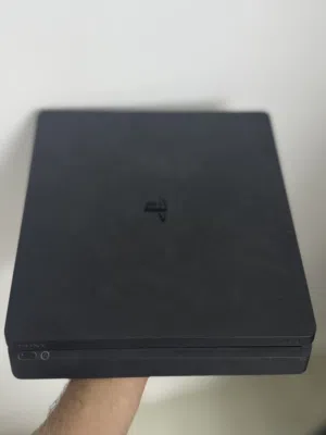 PlayStation 4 PlayStation for sale in Al Dakhiliya