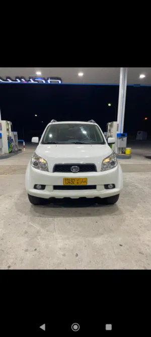 Used Daihatsu YRV in Muscat