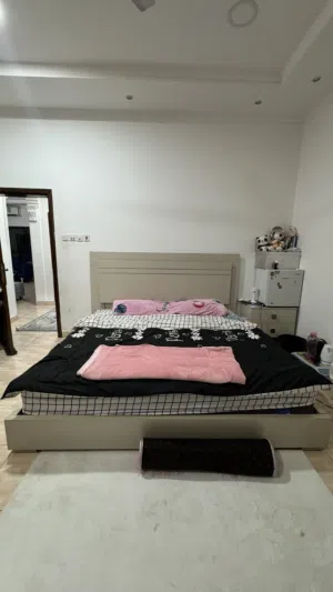 اثاث غرفة نوم كامل مستعمل 3 سنوات