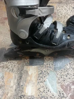 سكيت جلاتيني اسود باله