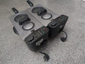 مقلات كهربائيةللبيع قلاية كهربائية مزدوجة احترافية (Double Deep Fryer) بحالة ممتازة