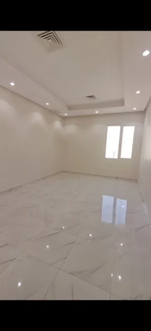 180 m2 3 Bedrooms Apartments for Rent in Farwaniya West Abdullah Al-Mubarak