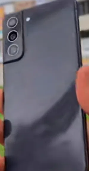 Samsung Galaxy S21 FE 5G 128 GB in Sana'a