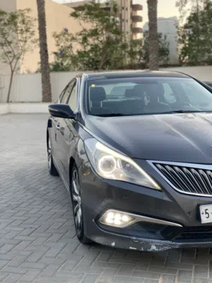 ازيرا اباتشي
