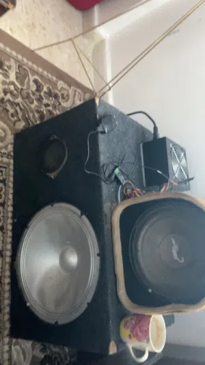 سماعات بلوتوث  عملتها بيدي