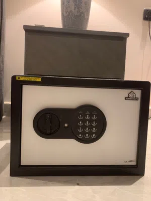 خزنة أمان برقم سري (البيع مستعجلل)