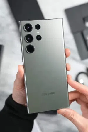 مستعمل اقل من 24ساعة S24ULTRA  الجهاز مش على ضمانتي لان جايني هدية