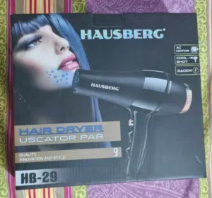 سيشوار اجنبي تقيل معو 3 قطع الو 3 درجات حرارة