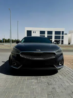 2017 Kia Cadenza Limited