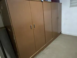 غرفة نوم خشب ثقيل