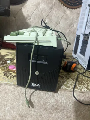 سلام عليكم pc جديد كدامكم الصور كراتين موجوده