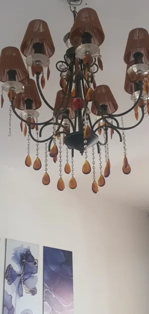 ثريا بحالة ممتازة للبيع