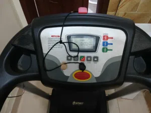 مشاية كهربائية Spirit Fitness بحالة ممتازة