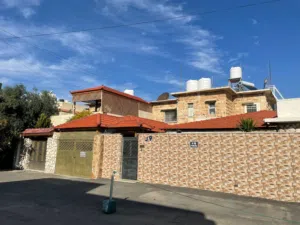 300 m2 4 Bedrooms Townhouse for Sale in Amman Marka Al Shamaliya