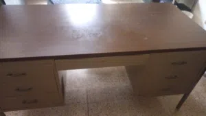 مكتب للبيع