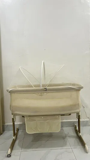 سرير اطفال