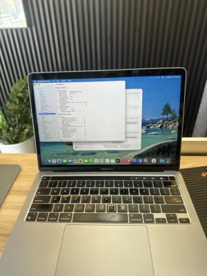 MacBook Pro M1 16GB RAM 512GB SSD بطارية 92%