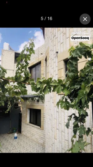 150 m2 4 Bedrooms Townhouse for Sale in Amman Marka Al Shamaliya