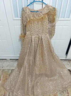 فستان عرس لبسه وحده