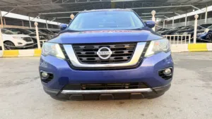 Nissan Pathfinder SV