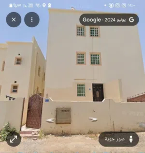 للايجار شقة ارضية ممتازة وبمساحة واسعة في المعبيلة مقابل دانوب وبجوار مسقط ميجا