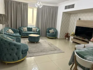 لايجار شهري. غرفتني وصالة. مفروش شهري. مع انترنت وبركن. سوبر لوكس