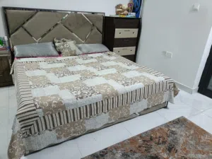 Complete 5-Piece King Bedroom Set with Closet  غرفة نوم ماستر كاملة كينج مع خزانة