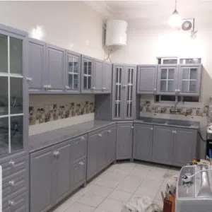 فني مطابخ الامونيم فك تركيب صيانة تعديل