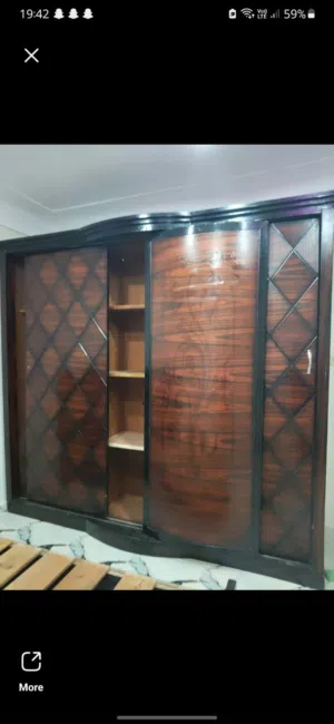 دولاب كبير وسرير متر ونص