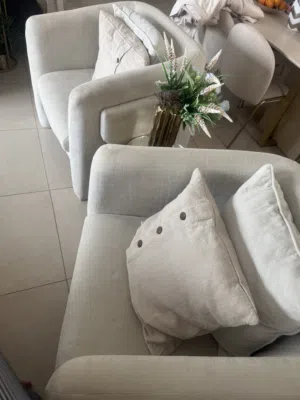 طقم كنب شبه جديد في حاله ممتازة