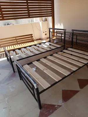 سرير حديد بملل فوررى Furniture oh