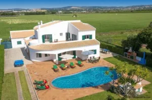 3 Bedrooms Farms for Sale in Salt Al Saro