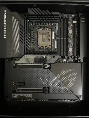 Asus rog z690 extreme / مذربورد اعلى فئة