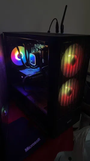 Pc بي سي كامل للبيع