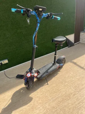 سكوتر نضيف للبيع