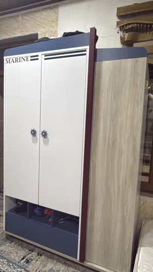 Bed & Wardrobe