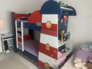 Bunk bed with mattress