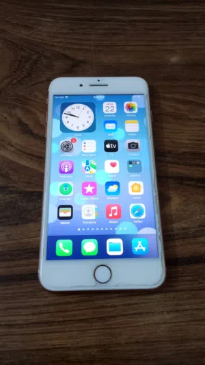 Apple iPhone 8 Plus 64 GB in Irbid