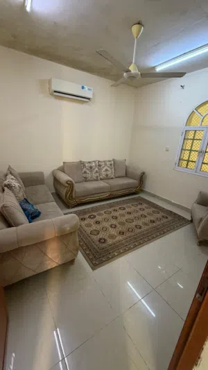 للايجار ملحق ممتاز في الحيل الجنوبية بالقرب من كلية كالدونيان الهندسية