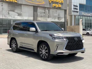 Lexus LX-570 / 2021 (Silver)