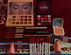 Makeup . Sets . New4