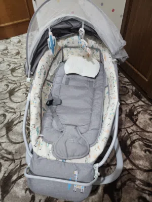 أرجوحة جونيورز (من الولادة حتى سنة) - Juniors Swing (Birth to 1 Year)