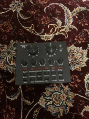 مكسر V8 استعمال بس أسبوعين وكلشي موجود وشغال 100% والأسلاك موجودة