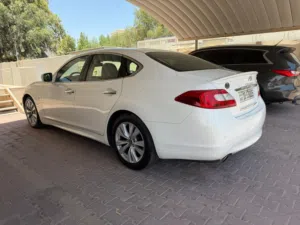 Infiniti M56s (الفئة الأولى - الرياضية)   الموديل: 2011