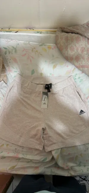 New adidas beige short