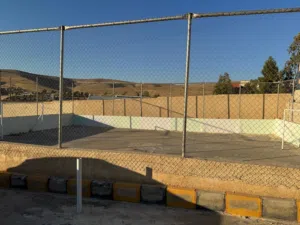 مزرعة للبيع منطقة غريسا حديثة الانشاء