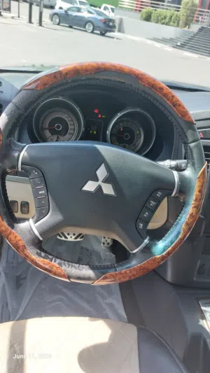 Mitsubishi- pajero- 2013 - full option - رنجات 17 -