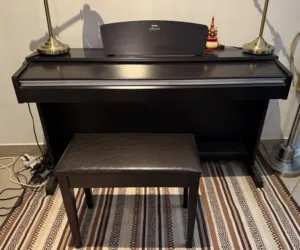 Yamaha Arius Piano
